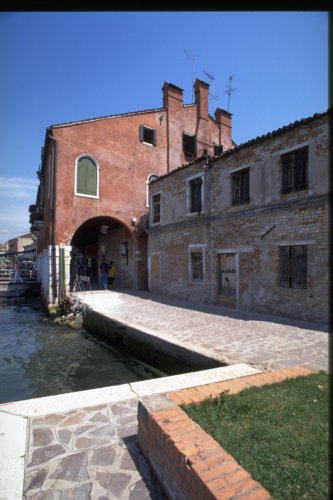 : palazzetto in linea con cortile e sottoportico / maestranze locali - Venezia (VENEZIA)