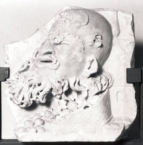 rilievo/ frammento / Satiro con vaglio / sec. II d.C. (inizio)