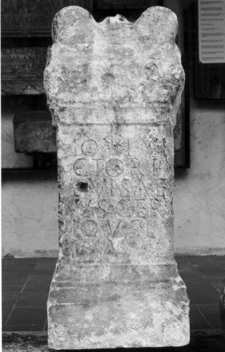 ara / II secolo d.C.