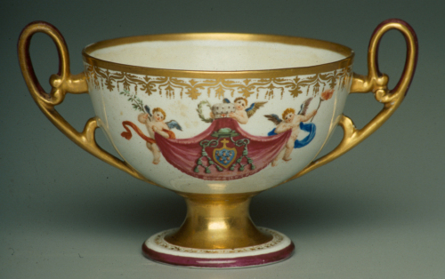 stemma con putti / TAZZA / manifattura Antonibon