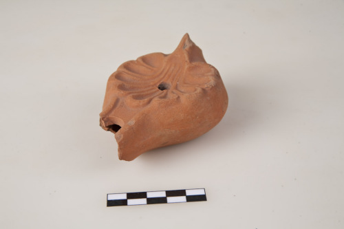 lucerna a conchiglia / secc. IV-V d.C.