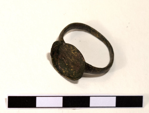 anello a castone / età romana 