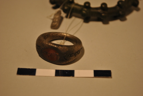 anello digitale / epoca romana 