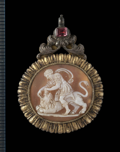 gemma / uomo in lotta con un leone / XVI secolo
